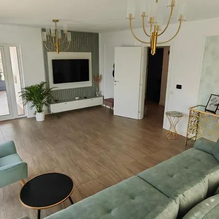 Luxury Private Parking Self Check-in51 Apartment