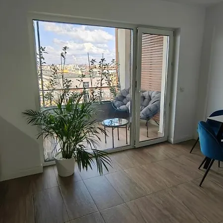 Apartment Luxury Private Parking Self Check-in51 Craiova