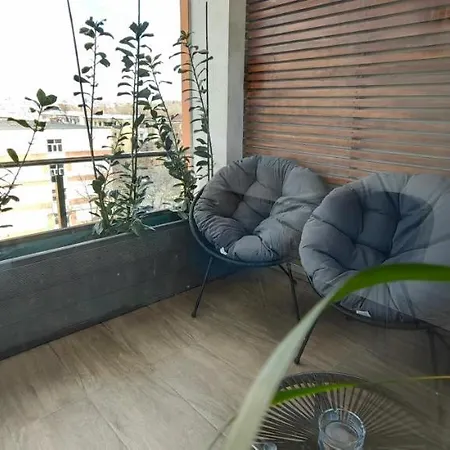 Luxury Private Parking Self Check-in51