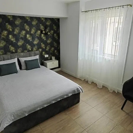 Apartment Luxury Private Parking Self Check-in51 Craiova