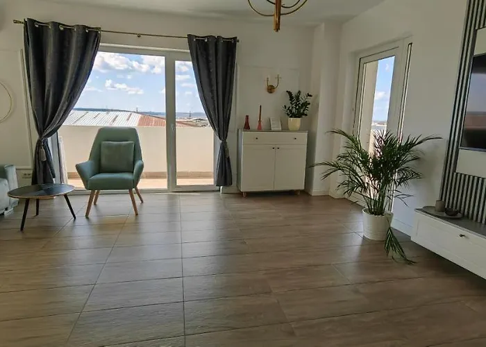 Luxury Private Parking Self Check-in51 * Craiova