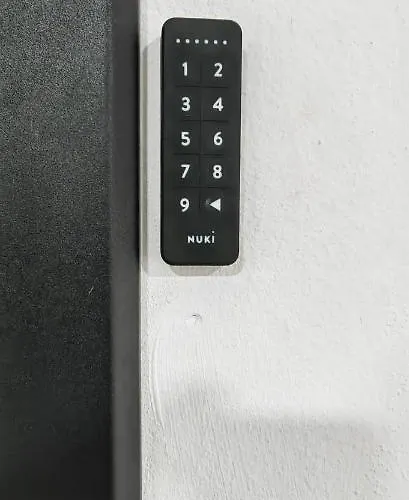 Luxury Private Parking Self Check-in51